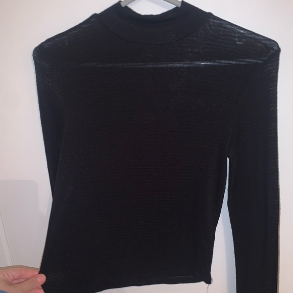 [M]👚F21 mock neck sheer top - Picture 2 of 5